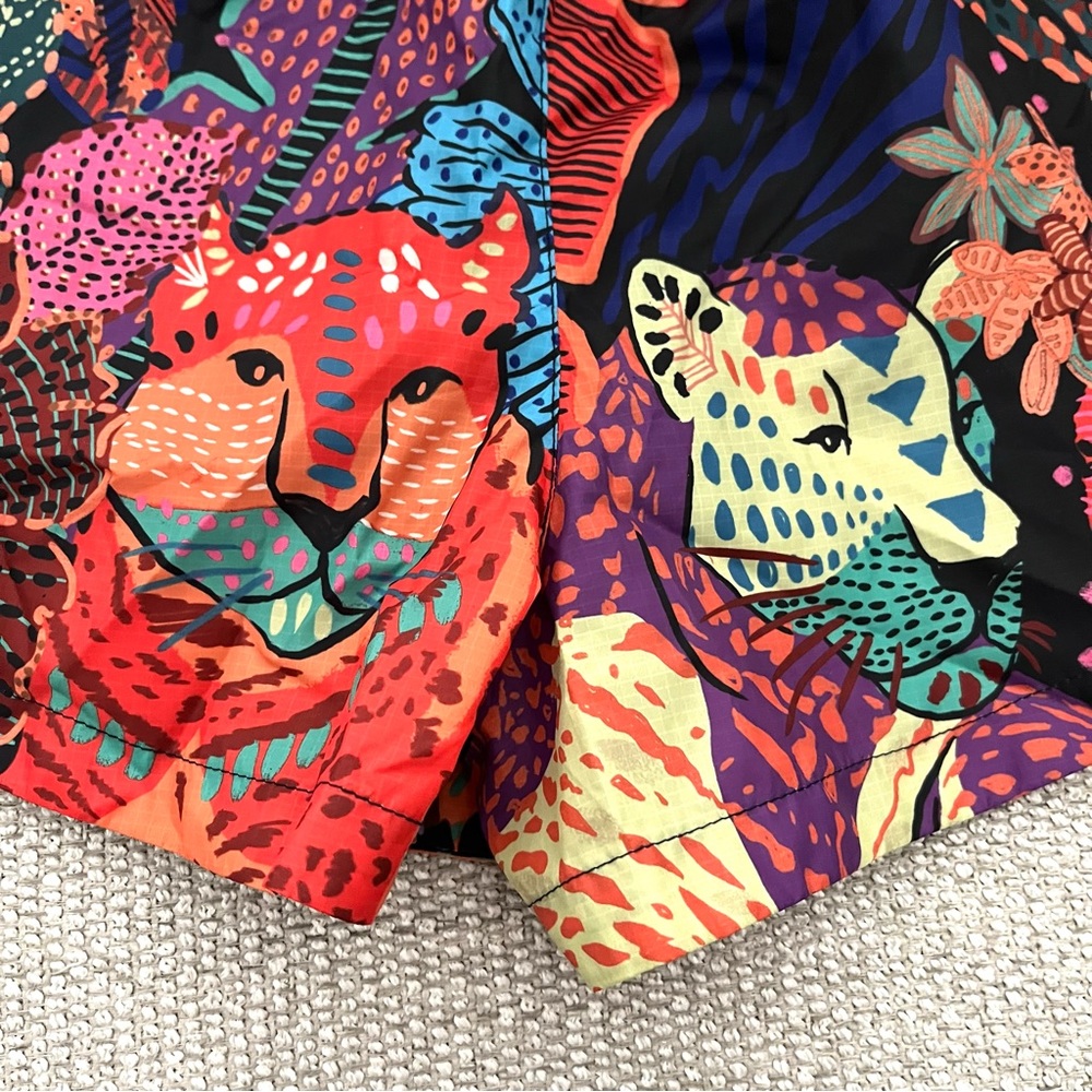 FARM Rio Multicolor Tropical Print Shorts - Picture 6 of 8